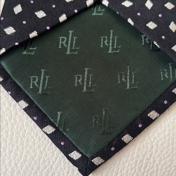 Lauren Ralph Lauren 100% Silk Men’s Black and Ivory Tie - Picture 4 of 6